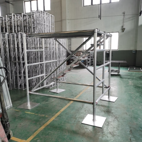 定制鋁合金腳手架廠內(nèi)搭建測(cè)試